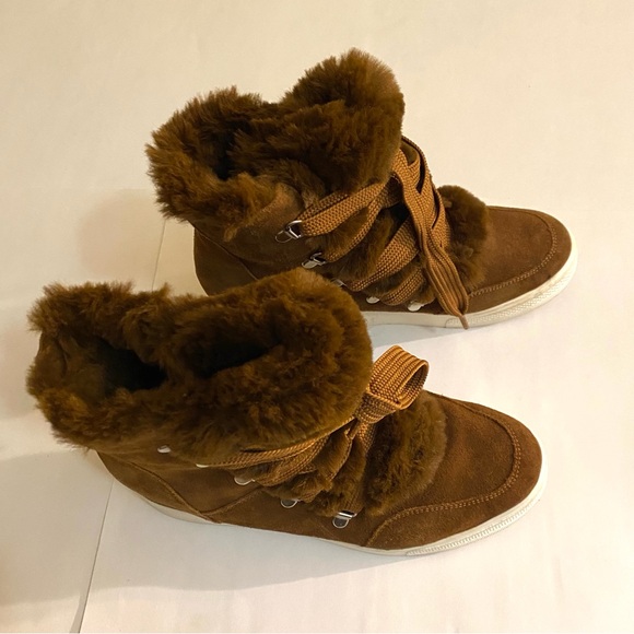 🍁Steve Madden Brown Fur-Lined Women's Sneakers - Picture 3 of 13